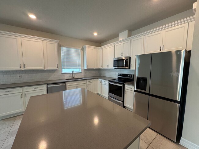 Building Photo - Single family house close to Lake Nona with no rear neighbor