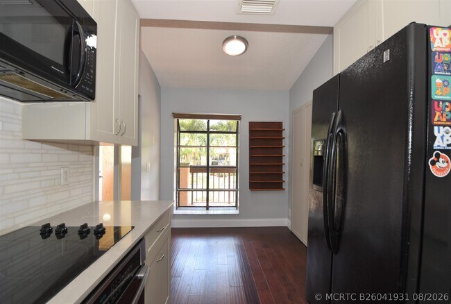 Photo - 5087 Oakhill Ln