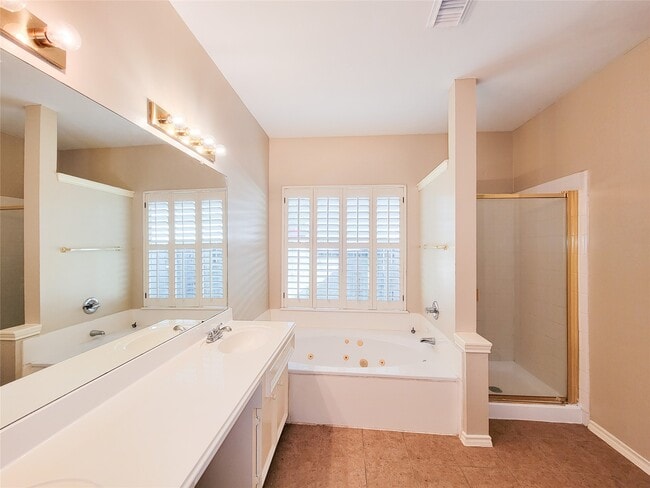 Photo - 4106 Creek Ridge Ln