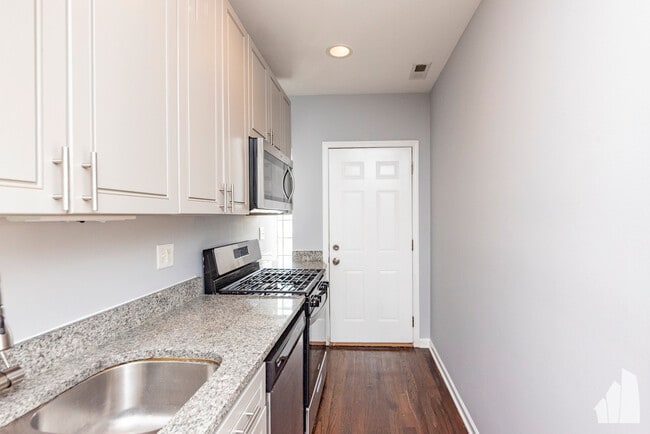 Building Photo - 1012 !st Ave Rental
