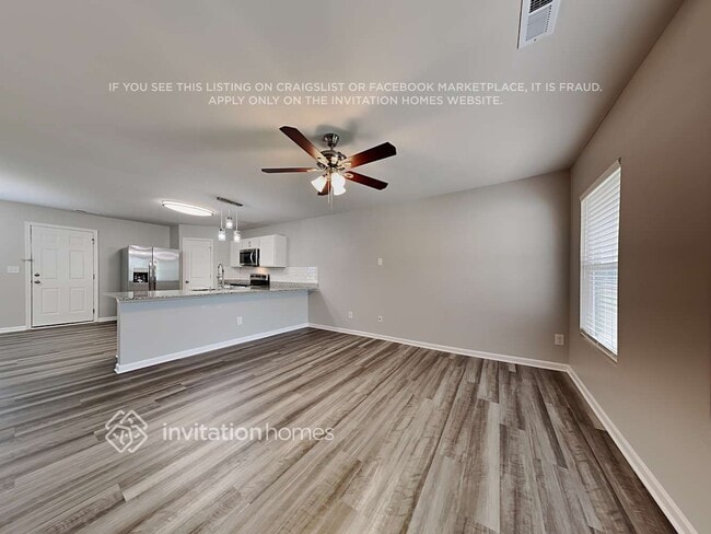 Photo - 915 Mathis Ave