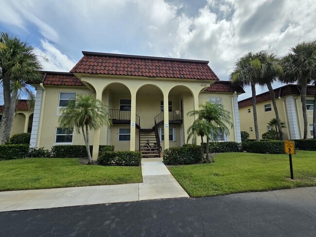 Building Photo - 717 S US Hwy 1 Unit 412 Rental