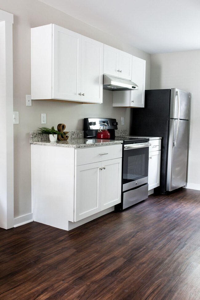 Photo - The Edge on Noisette Creek Apartments