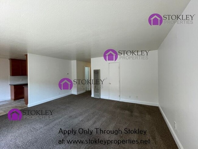 Photo - 1060 Oak Grove Rd