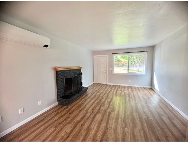 Photo - 1703 Springhill Dr NE Unit 1703