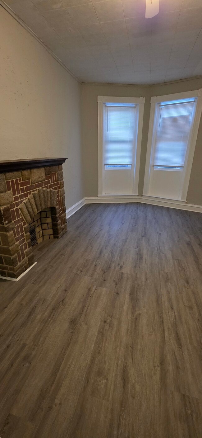 Photo - 311 N Calhoun St