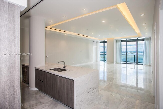 Photo - 460 NE 28th St Unit 4203