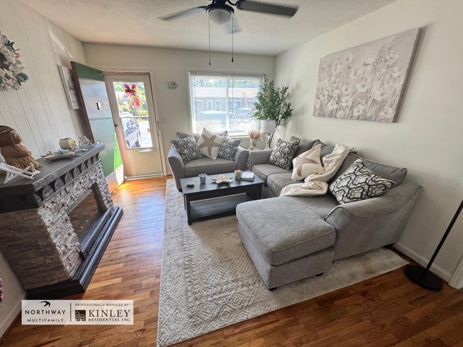 Photo - Meadowood Apartments