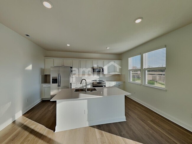 Photo - 9127 Henley Ave