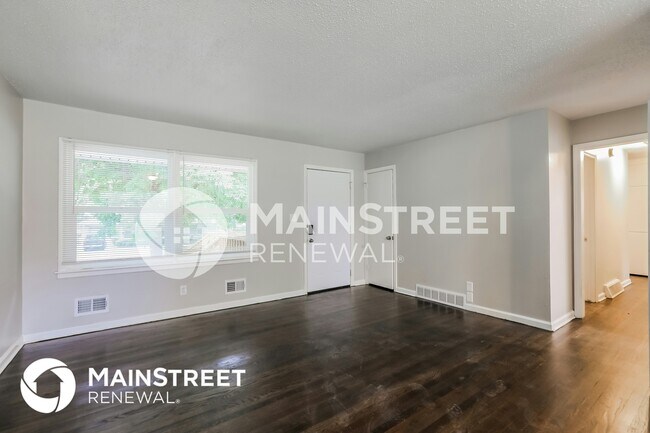 Photo - 9505 Newton Ave