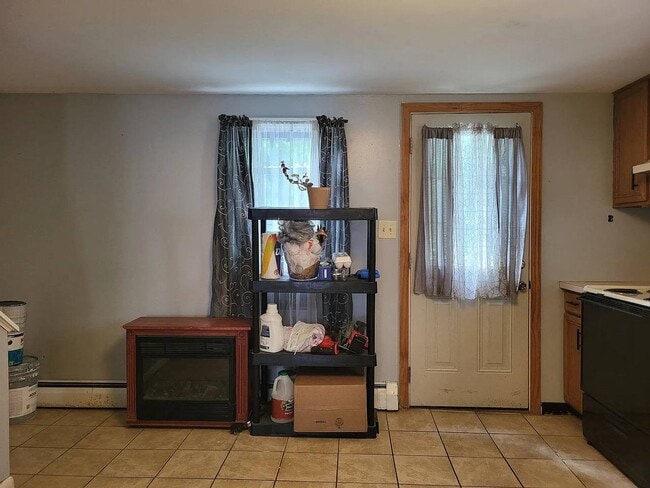 Photo - 2044 Valley Rd Unit 2