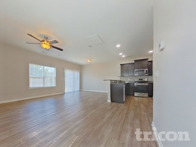 Photo - 409 Eastfair Dr