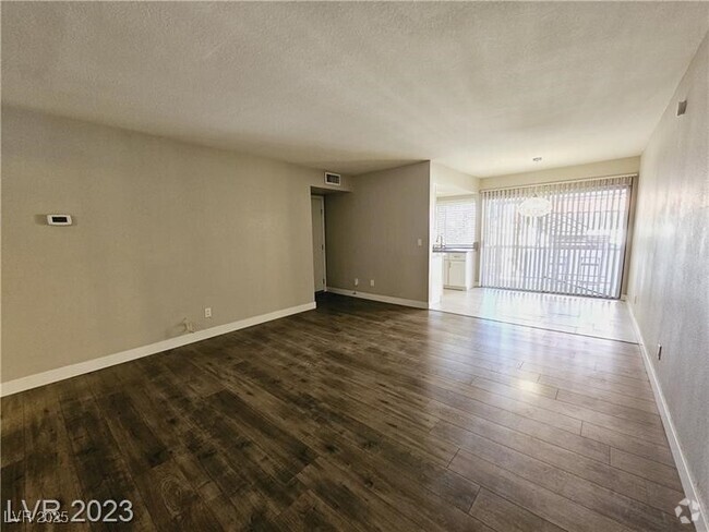 Building Photo - 1405 E Vegas Valley Dr Unit 380 Rental