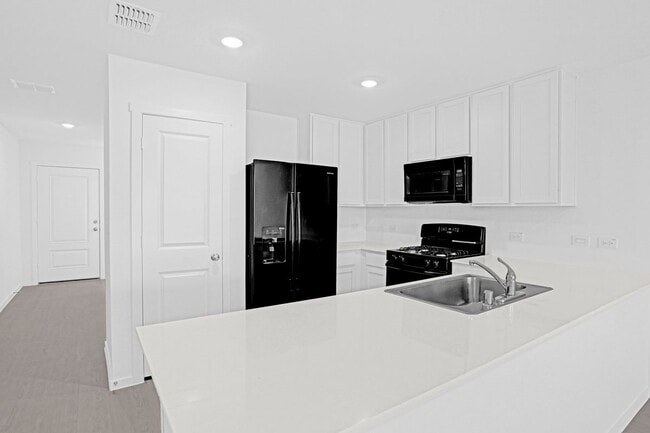 Photo - 1033 Raintree Rd