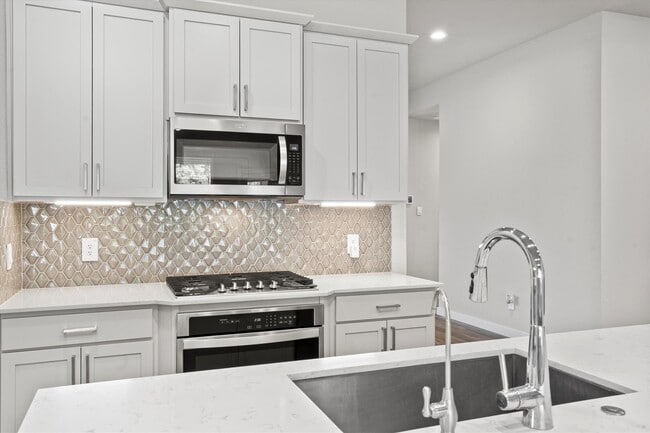 Photo - 14334 Winema View Ln