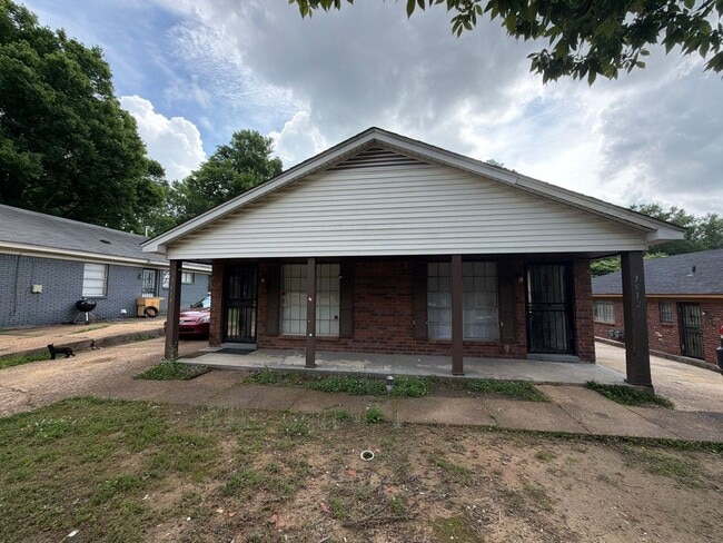 Photo - 3612 Overton Crossing St