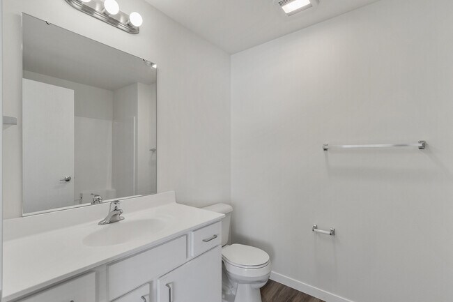 Photo - Pine Creek Apartments
