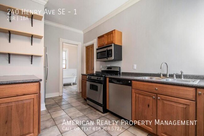 Photo - 240 Henry Ave SE Unit 1