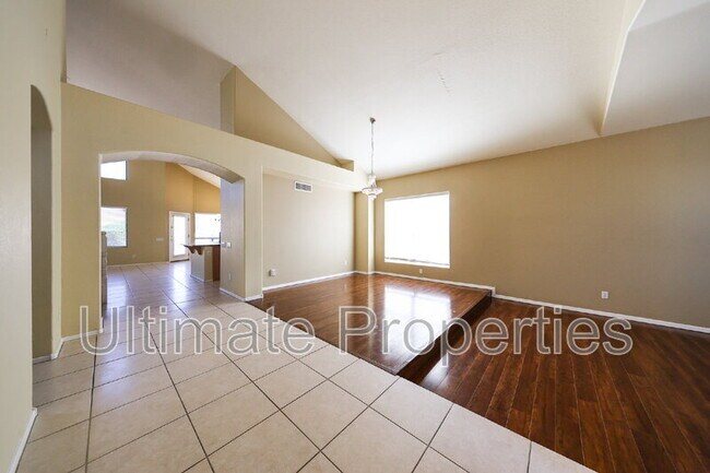 6336 W Misty Willow Ln