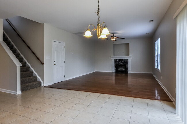 Photo - 407 Morganite Ct