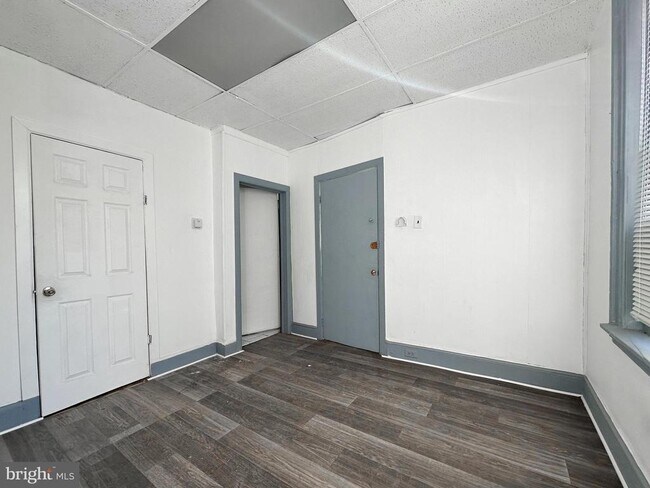 Photo - 1715 N Marston St