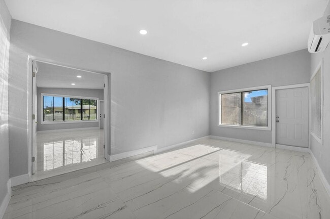 Photo - 1300 NW 90th St