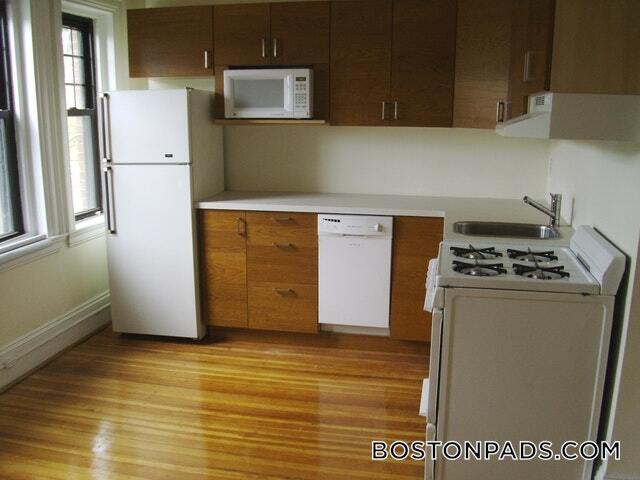 Photo - 533 Newbury St Unit 2F