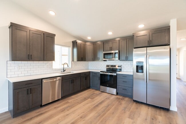 Photo - Brand New 2 Bedroom Duplex in SW Redmond