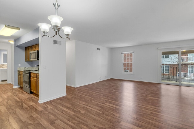 Photo - 520 Shorely Dr Unidad 201