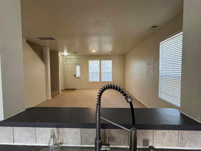 Building Photo - 9714 Coyote Creek Dr