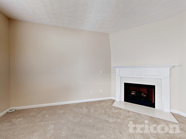 Photo - 456 Pond Lillies Rd SE