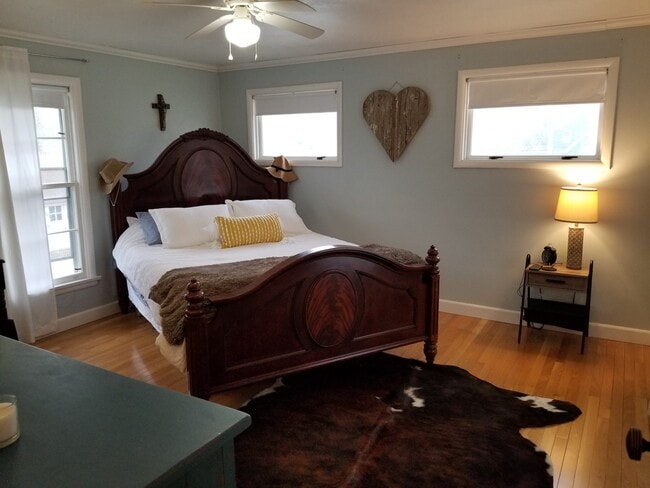Hermoso apartamento de un dormitorio - 121 7th St Unidad 121