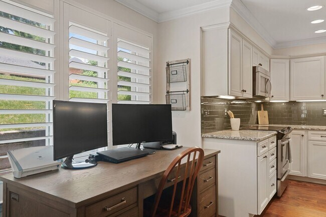 Photo - 1 Bedroom Condo - Ready to Move In.