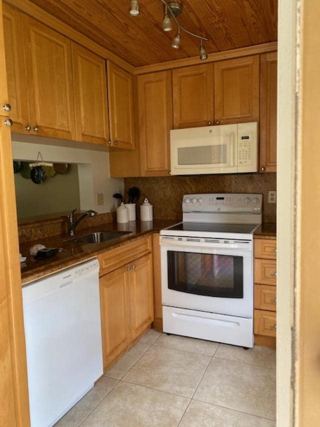 Photo - 3576 N University Dr Unit D-5