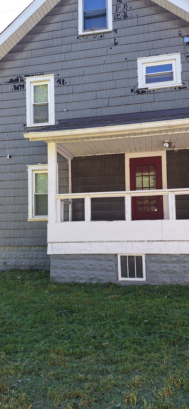 Photo - 1734 Ogden Ave NW