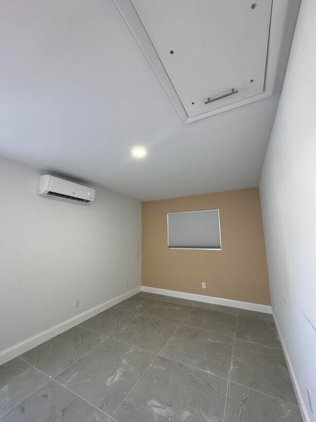 Photo - 441 San Mateo Dr