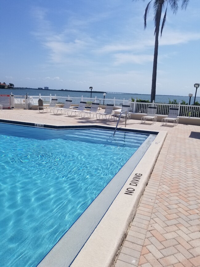 Waterfront pool - 6269 Palma del Mar Blvd S Unidad 403 Rental