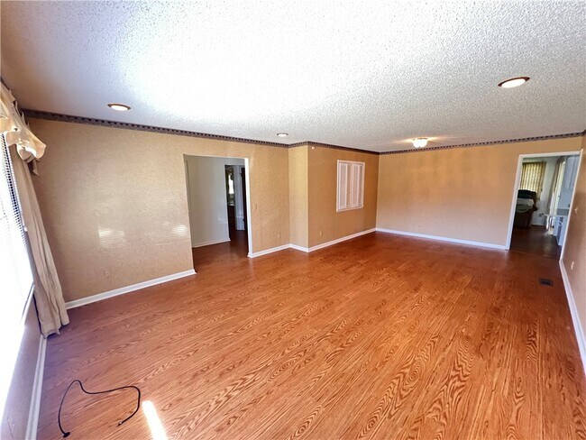 Photo - 1402 Westwood Ave