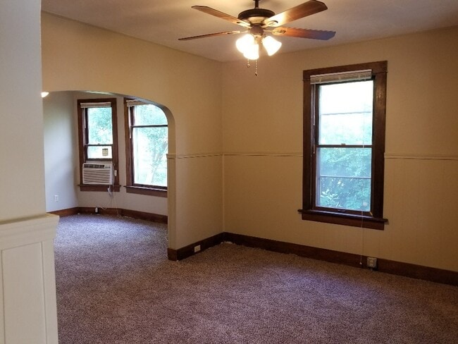2131 Drexel St