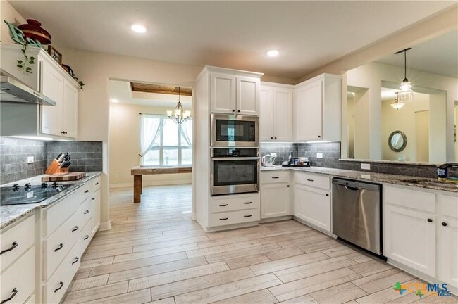 Photo - 8119 Green Hill Dr