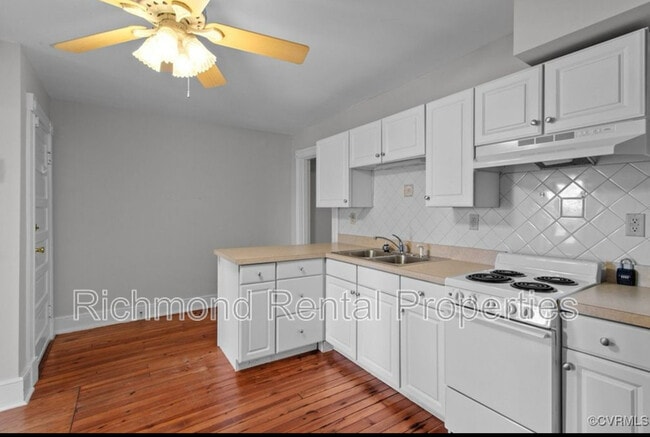 Photo - 1828 Parkwood Ave