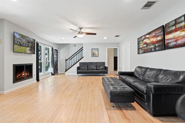 Photo - 6906 One Oak Rd
