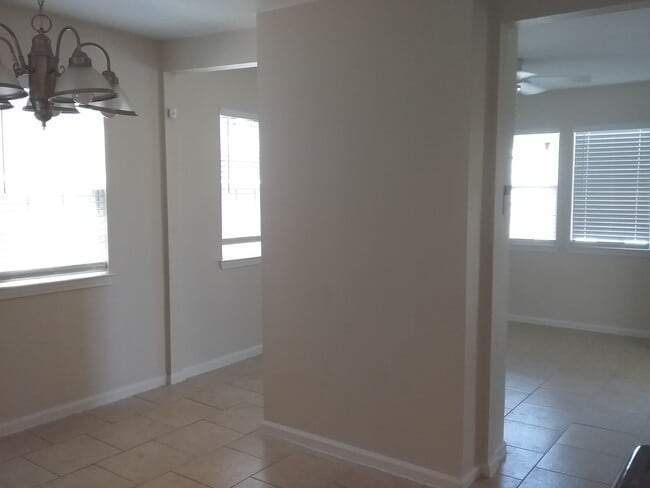 2041 Amelia St Unit 2035