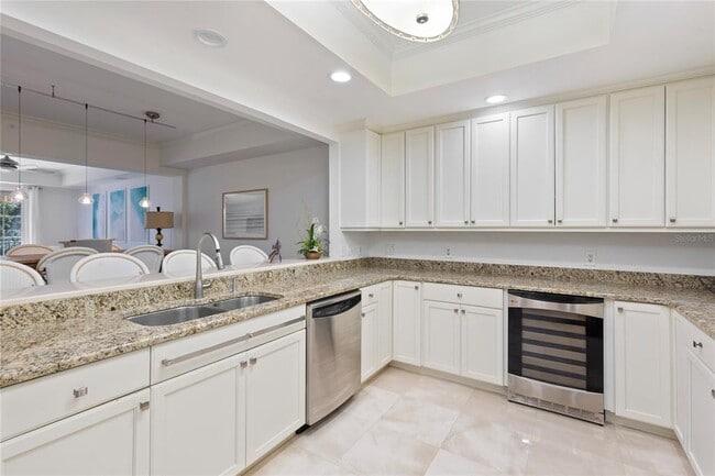 Photo - 300 Beach Dr NE Unit 302