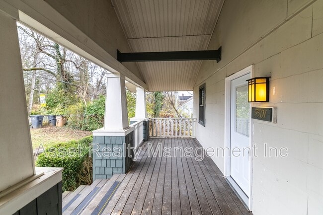 Photo - 5501 Lake Shore Dr