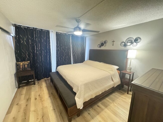 Photo - 1 bedroom, 1 bath near Pearlridge Shopping Center