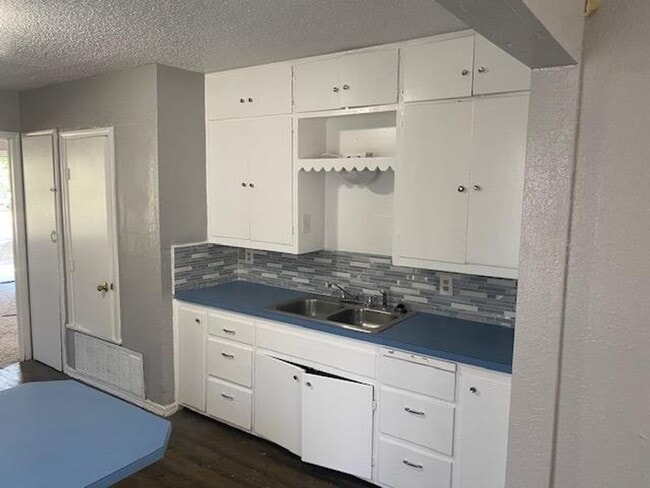 Photo - Great rental now available near Texas Tech University and UMC.