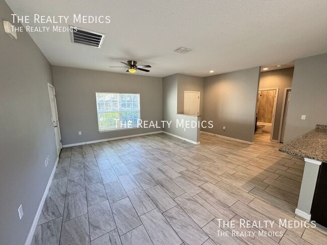 Photo - 2570 SE Rayburn Ave