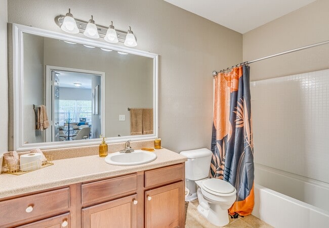 Vintage Retreat Apartments