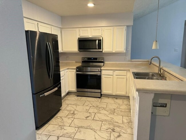 16818 Nina Dr